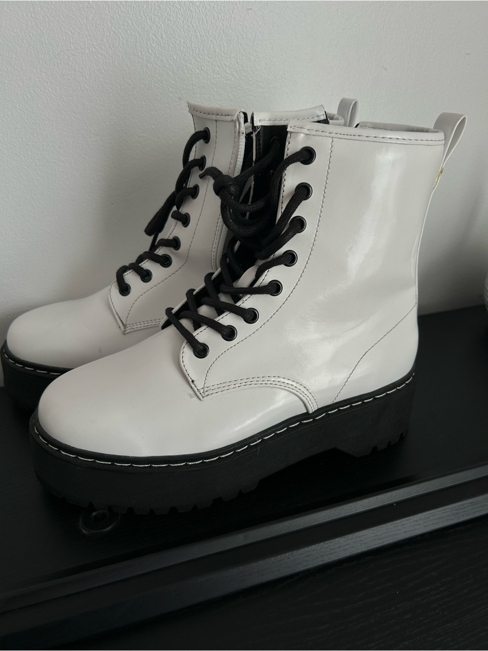 Steve Madden - White Platform Combat Boots